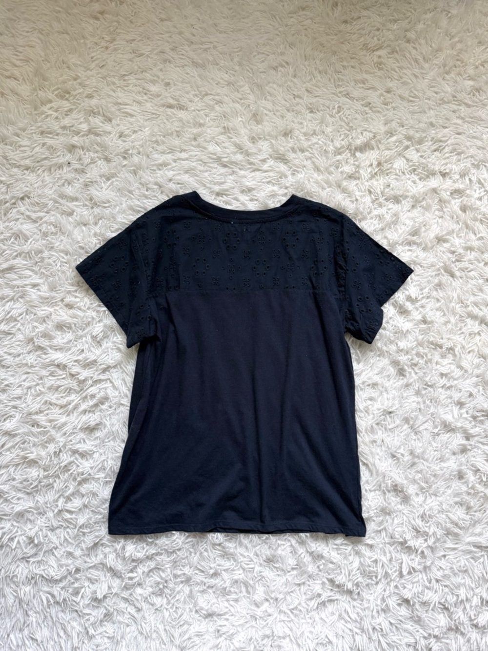 Time and Tru Navy Short Sleeve Eyelet Yoke Tee - Picture 4 of 4